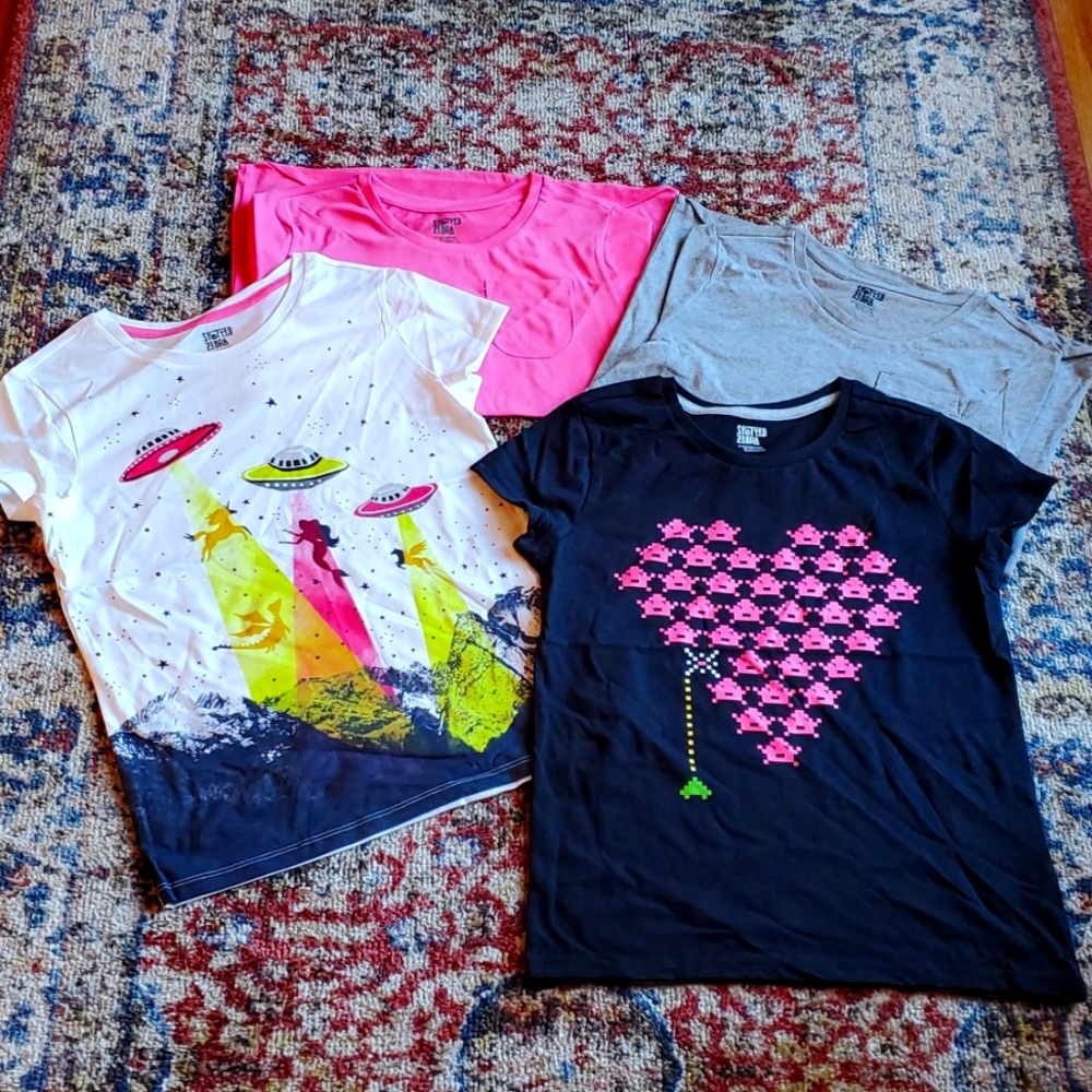 NEW Set 4 short sleeve t-shirts gray pink heart graphic unicorn